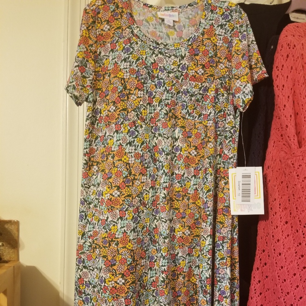 Lularoe kids scarlett dress size 10. Nwt